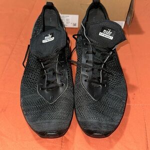 Nike Mens Air Max Flyknit Racer Triple Black Shoes FD2764-001 sz 10 NEW